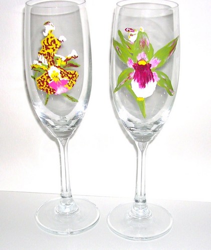 1Yellow & 1Green Orchid champagne flute $90